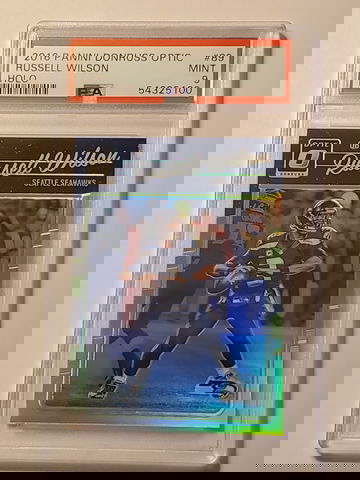 2016 PANINI DONRUSS OPTIC HOLO RUSSELL WILSON #89 PSA 9