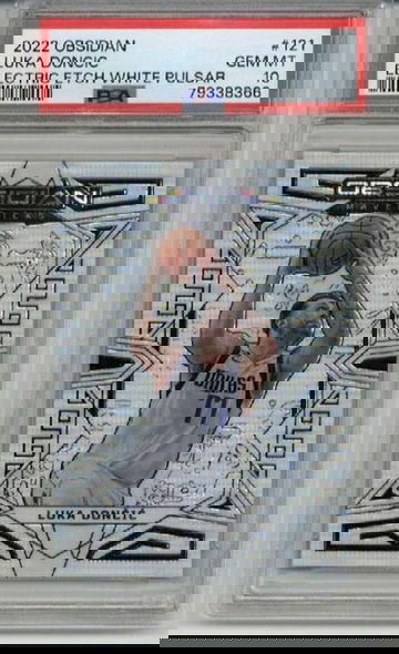 2022 PANINI OBSIDIAN ELECTRIC ETCH WHITE PULSAR #121 LUKA DONCIC PSA 10