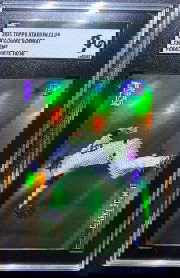 2021 Topps Stadium Club Chrome Pearl White #/30 SGC 9