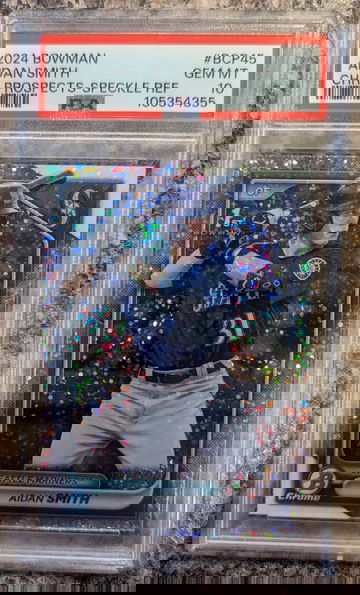 2024 Bowman Chrome Aidan Smith Speckle Refractor PSA 10