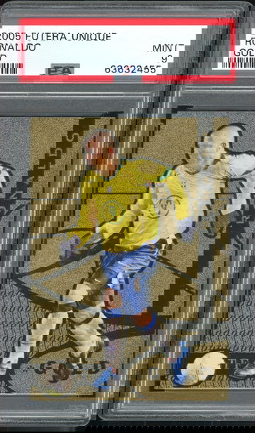 2005 Futera Unique Gold /820 Ronaldo PSA 9 Brazil