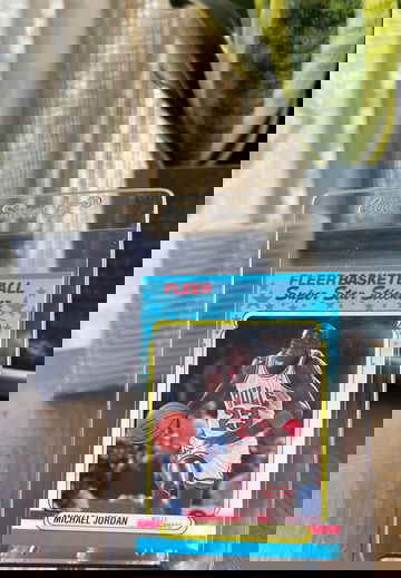 Michael Jordan 1988 Fleer Chicago Bulls Super Star Sticker Card #7 Near Mint