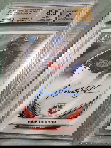 NICK GORDON 2014 BOWMAN CHROME DRAFT AUTO BGS 8.5/9