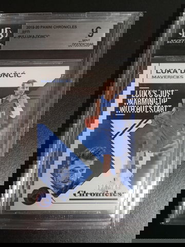 2019-20 Panini Chronicles red #15 Luca Doncic 124/149