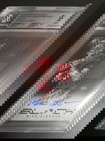 2013 Panini black onyx rookie materials prime signatures black #28 Mike Glennon RC 4/5 Auto BGS 9/10