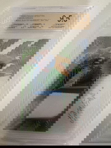 2020 Panini Spectra #203 Justin Herbert RC Neon Green Jersey Auto /50 BGS 9.5