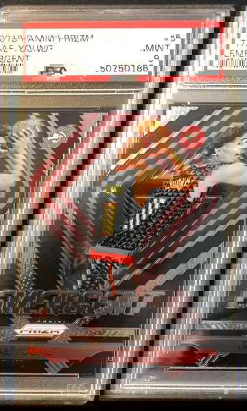 2018 Panini Prizm #5 Trae Young RC Emergent PSA 9 Mint Hawks