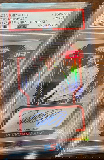 Pedro Munhoz 2022 Panini Prizm UFC Signatures Autograph Silver Holo Auto PSA 9 