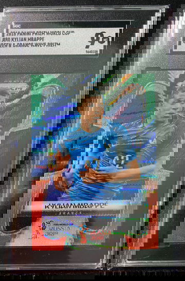 2018 Prizm Red Blue Wave Kylian Mbappe