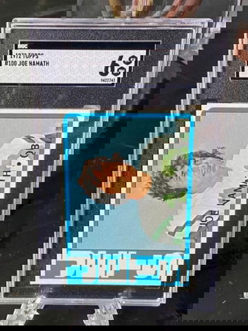 1972 Topps #100 Joe Namath SGC 6