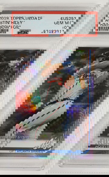 2019 Topps Update #US252 AUSTIN RILEY Rainbow Foil - PSA 10