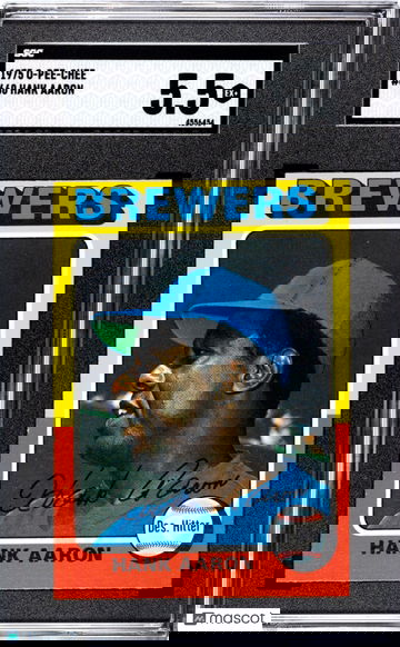 1975 O-Pee-Chee Baseball Hank Aaron #660 SGC 5.5