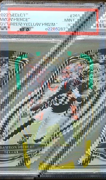 2022 DAMEON PIERCE Panini GREEN AND YELLOW PRIZM Die-Cut PSA 9 Rookie RC #261