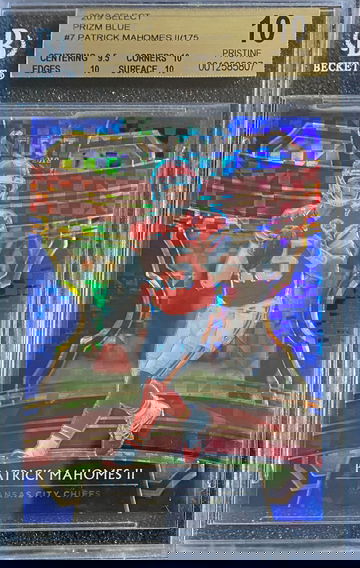 2019 Select Patrick Mahomes Blue /175 BGS 10