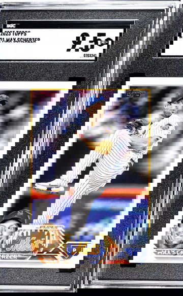 2023 Topps #21 Max Scherzer SGC 9.5