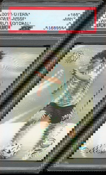 2007 Futera Lionel Messi World Football PSA 9