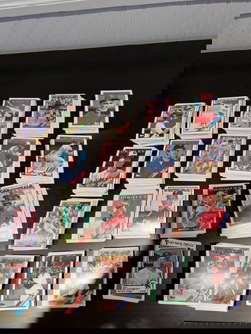 1988 Topps Baseball Near Complete Set 576/792 No Duplicates