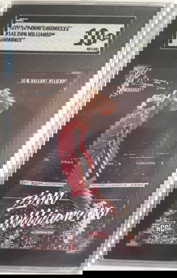 Zion Williamson 2019-20 Chronicles Luminance Rookie Card #143.