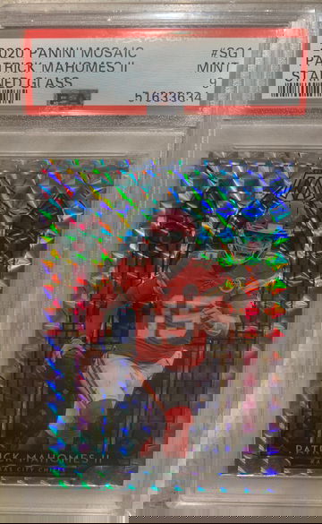 2020 Mosaic Stained Glass Patrick Mahomes PSA 9 case hit