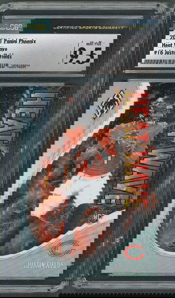 2021 Panini Phoenix Justin Fields RC Heat Wave #16 Chicago Bears - CSG 9.5