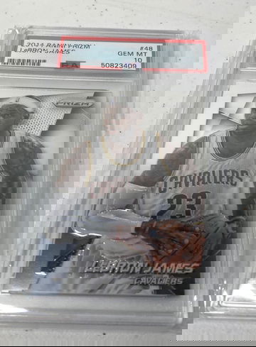 2014-15 Panini Prizm #48 LeBron James Cleveland Cavaliers PSA 10 GEM MINT