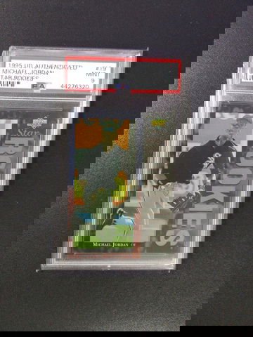 1995 Upper Deck #19 Michael Jordan  PSA 9