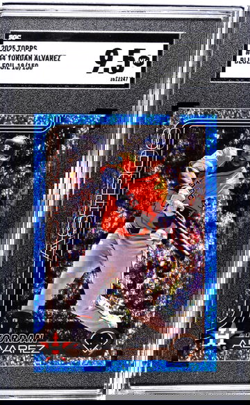 2025 Topps #244 Yordan Alvarez Blue Foil /150 SGC 9.5