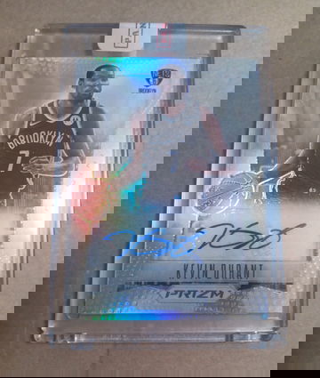 2020-21 Prizm Kevin Durant Flashback Signature Auto Silver Prizm factory sealed, shipping from Hong Kong