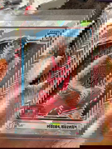 2024-25 Optic Matas Buzelis CRACKED ICE 8/25