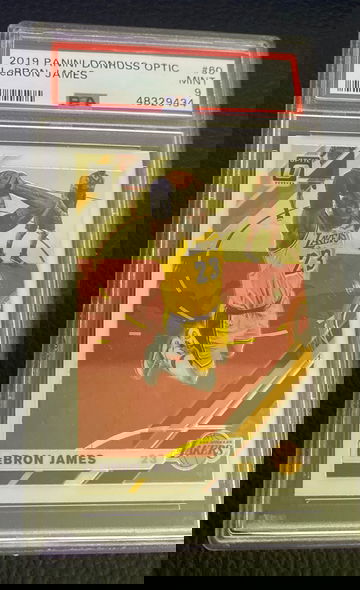 2019 Panini Donruss Optic LeBron James #60 PSA 9 Mint
