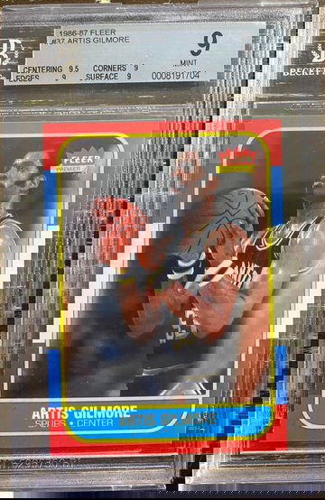 1986 Fleer #37 Artis Gilmore BGS 9