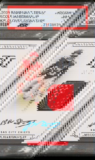 2019 National Treasures Mecole Hardman Jr. Rookie Gloves Signature /25 PSA 7