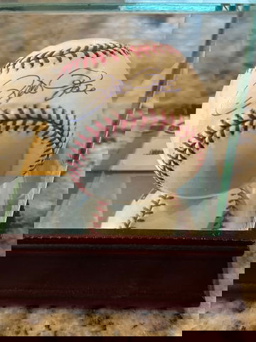 PETE ROSE AUTOGRAPHED BALL COA