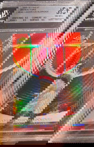 2005 Finest LaMarcus Aldridge Rookie Red Refractor XRC /319 BGS 8.5