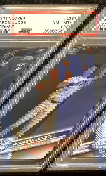 2017 Topps Aaron Judge Catching #287 PSA8.5