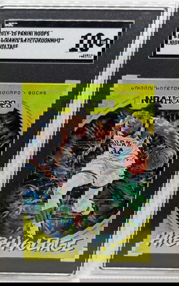 2019 Panini Hoops Giannis Antetokounmpo #11 SGC 10 High Voltage Insert