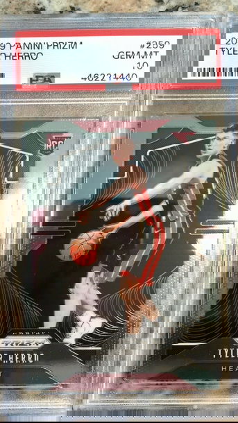 New listing
		TYLER HERRO 2019-20 PANINI PRIZM ROOKIE - PSA 10 - Miami Heat