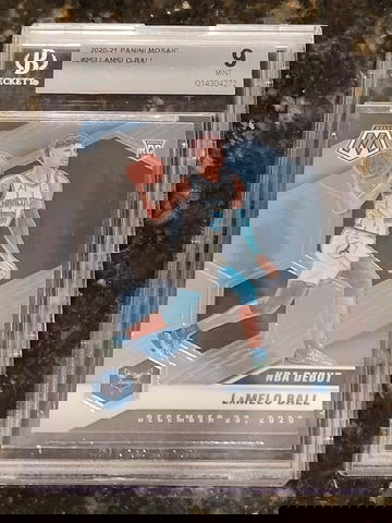 LaMelo Ball RC Rookie NBA Debut 262 2020-21 Panini Mosaic #262 Charlotte BGS 9