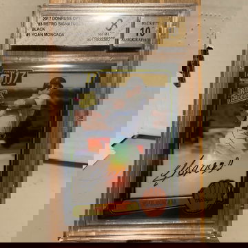 Yoan Moncada 2017 Optic Black Autograph BGS 8 #’d 1/5