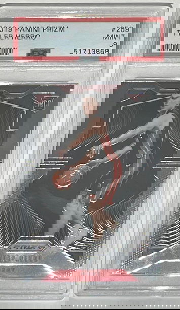 2019 Panini Prizm Cam Reddish PSA 9 #256