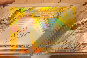 2017 Panini Spectra Kristaps Porzingis In The Zone Gold Auto /10