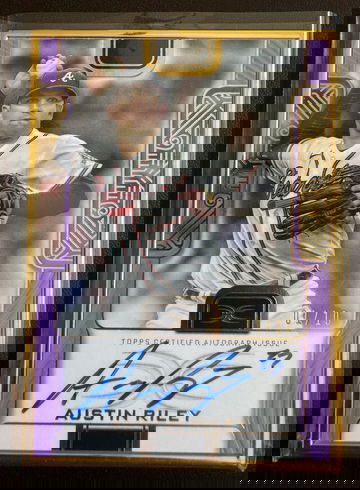 2023 Topps Definitive Austin Riley Gold Frame Auto Purple 1/10