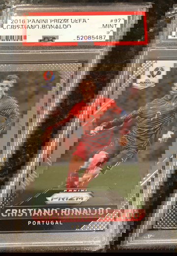 2016 Panini Prizm UEFA Cristiano Ronaldo PSA 9
