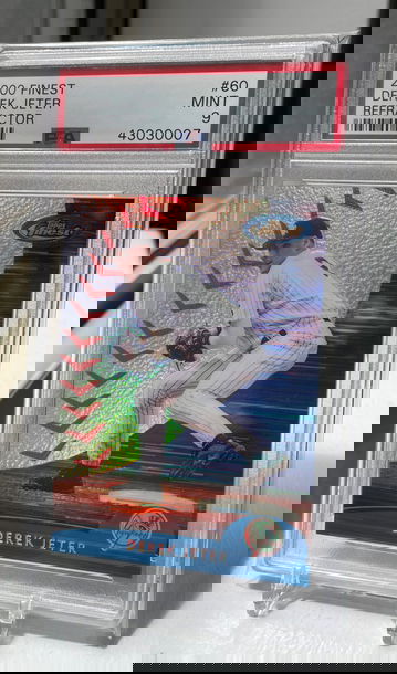 PSA 9 - DEREK JETER REFRACTOR 2000 Finest #60