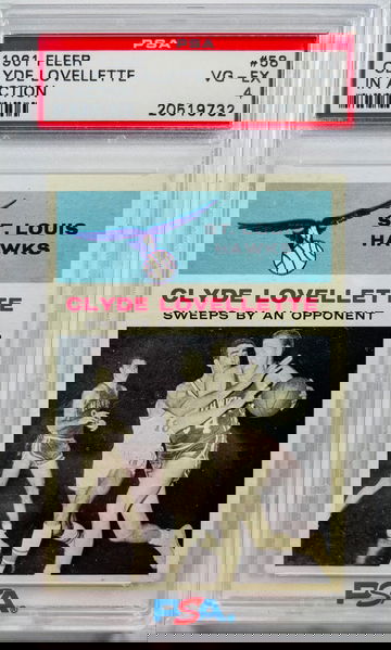 1961 Fleer Clyde Lovellette In Action PSA 4