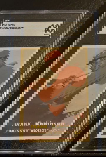 1957 Frank Robinson RC SGC 4 HOF