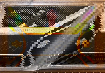 2007 UD Black Chris Bosh Patch Material Autograph Gold Auto /10