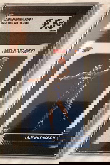 2019-2020 PANINI HOOPS ,#258 ZION WILLIAMSON ( SLIGHTLY CRACKED R/S)