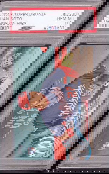 2018 TOPPS UPDATE JUAN SOTO RC HANDS ON HIPS PSA 10 