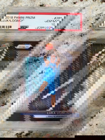 2018 Prizm LUKA DONCIC PSA 10